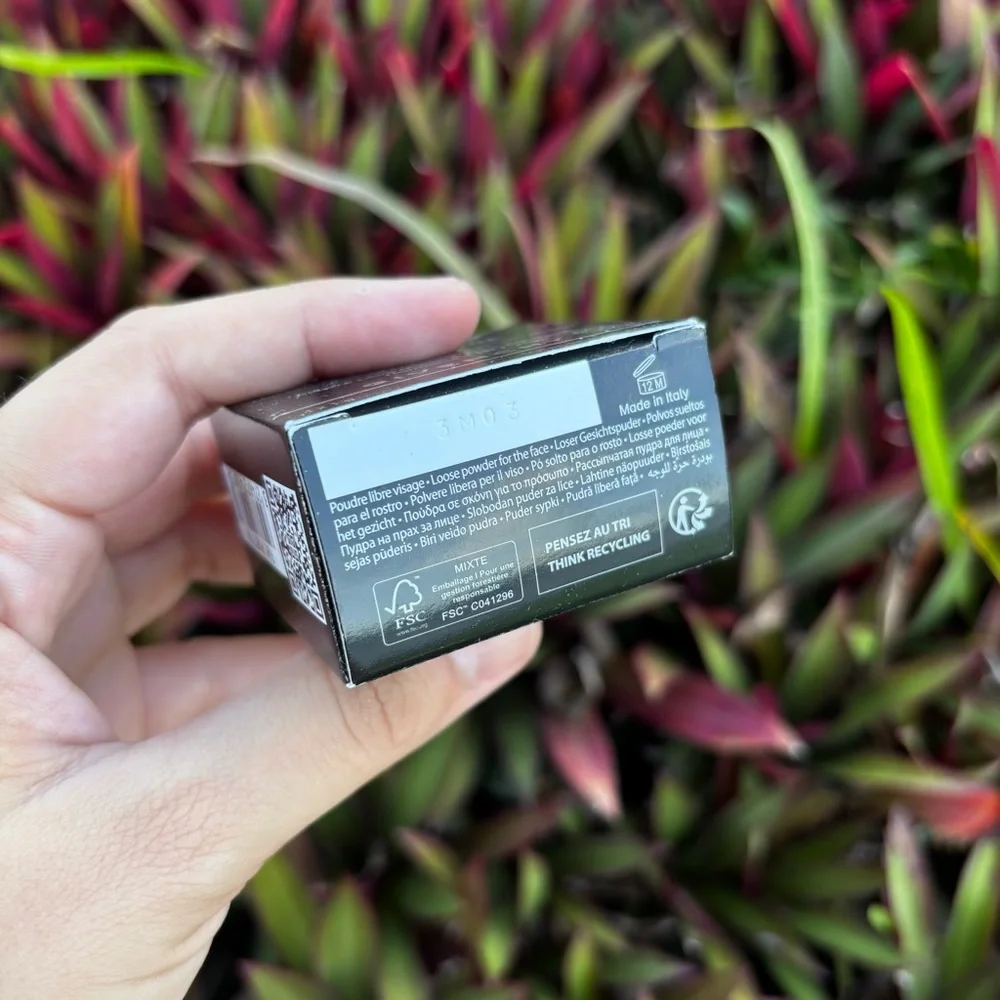 Givenchy Mini Illuminating & Color Correcting Loose Powder • Voile Rose